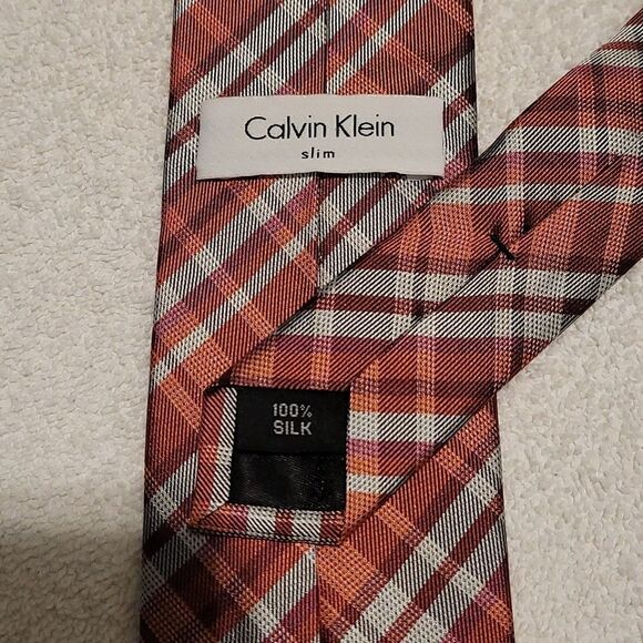 Calvin Klein all silk slim tie - Picture 6 of 6